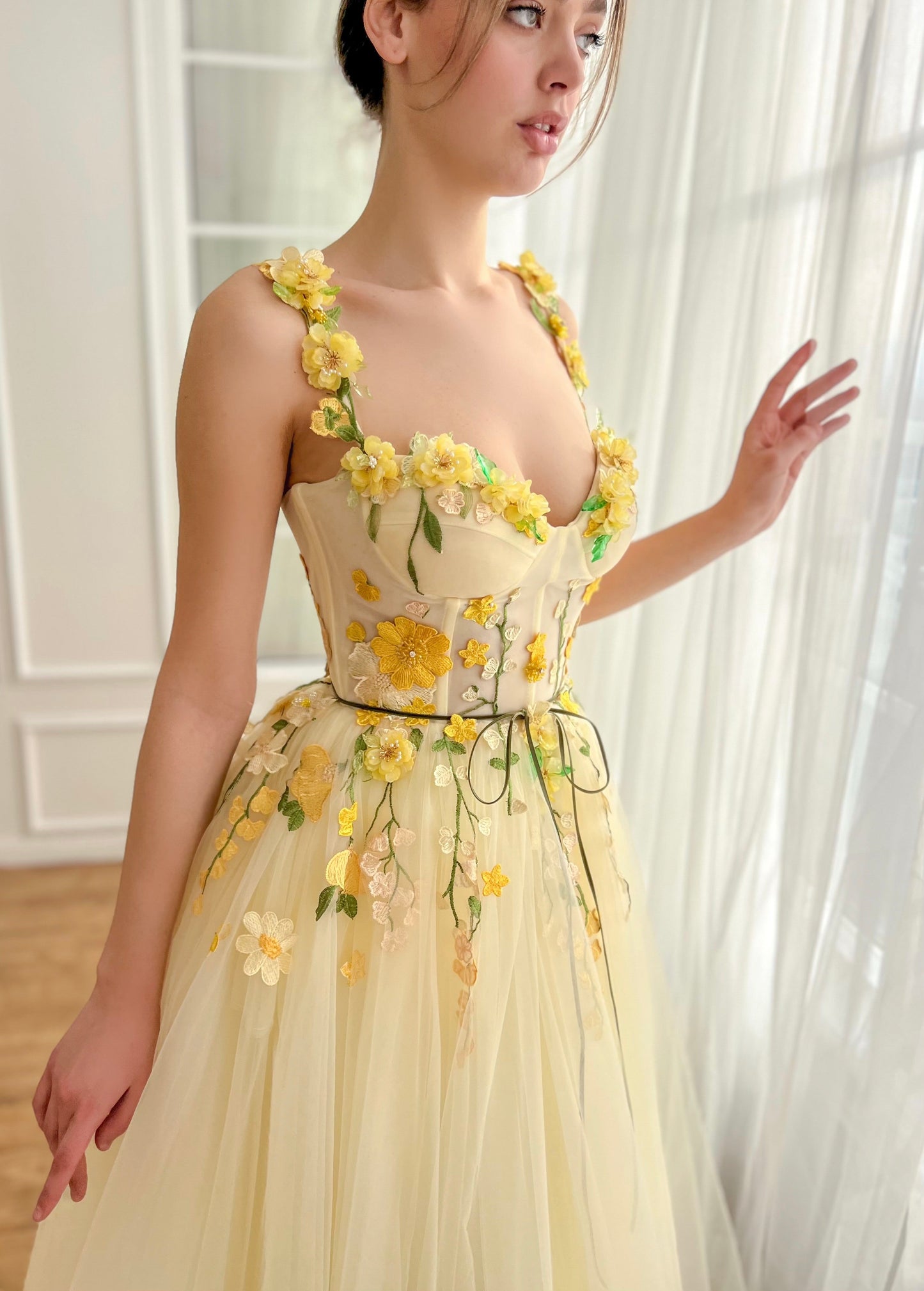 Daisy Sunshine Midi Dress