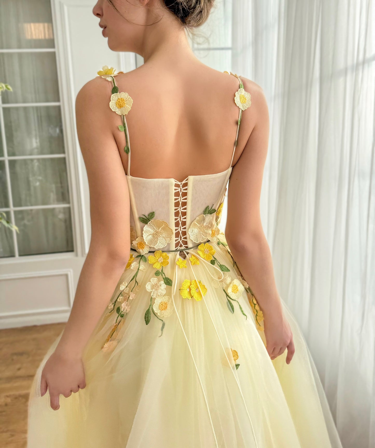 Daisy Sunshine Midi Dress