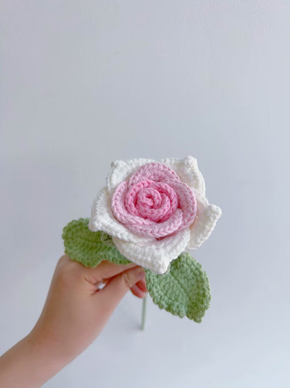 Handmade Crochet Bouquet – Pink Roses and Baby’s Breath Elegance