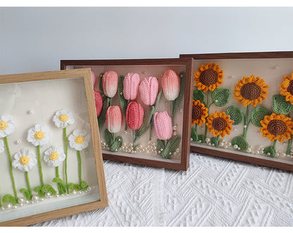 Handmade Crochet Daisy Frame – Simple Charm with Timeless Beauty