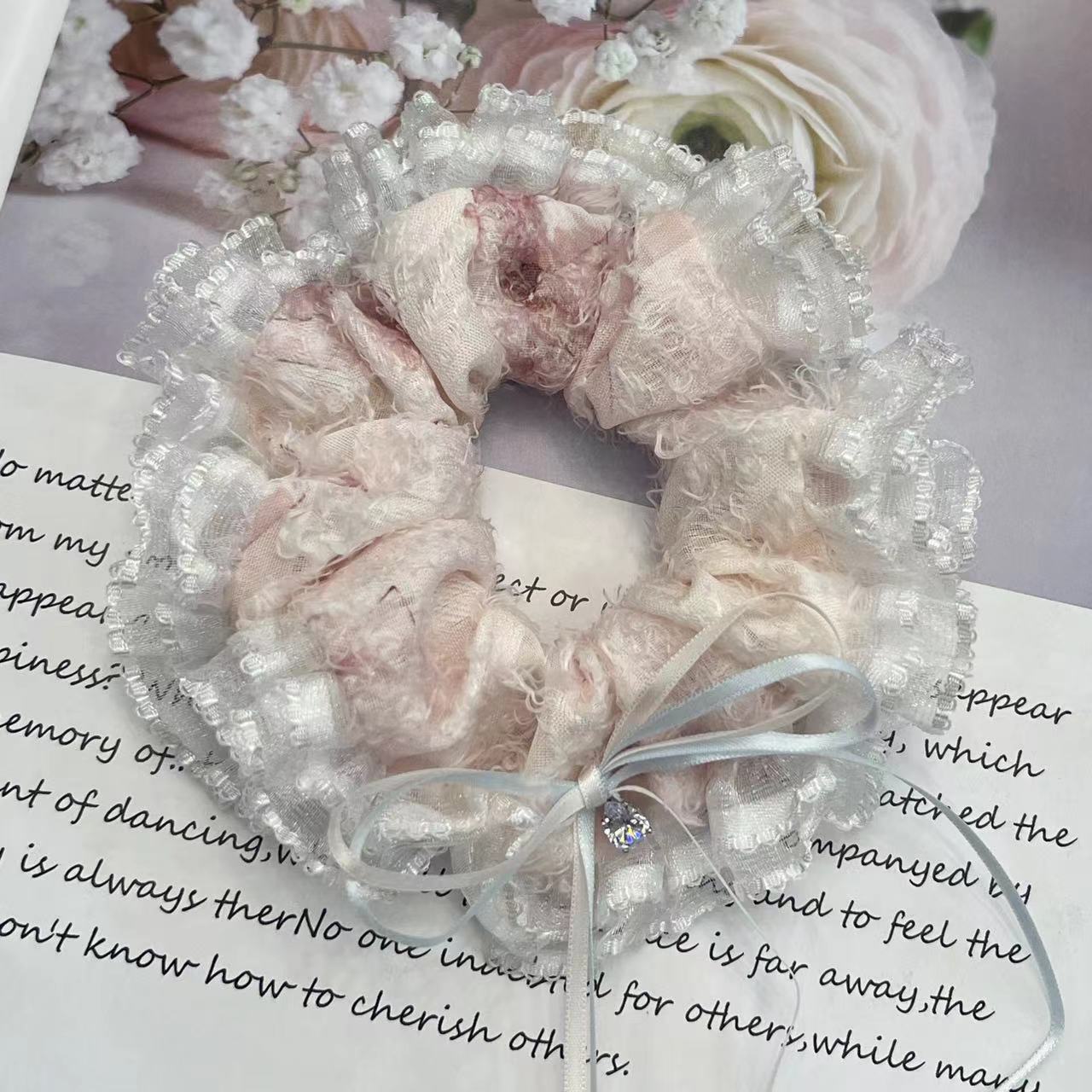 Handmade Lace Scrunchie – Creamy Dream Design