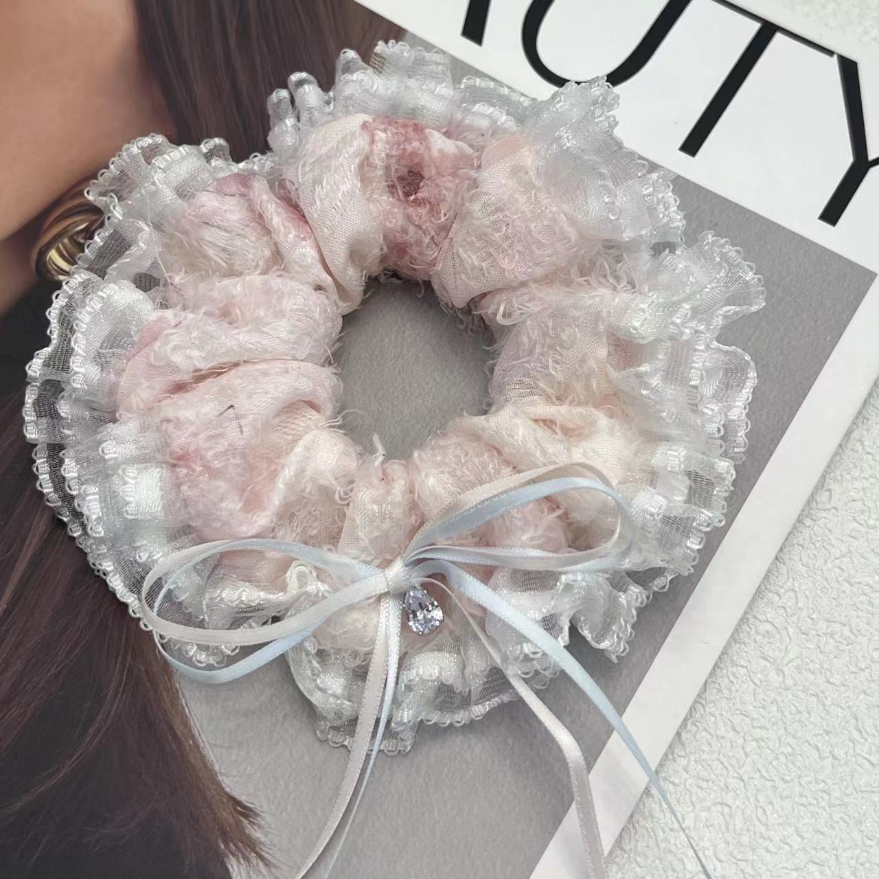 Handmade Lace Scrunchie – Creamy Dream Design