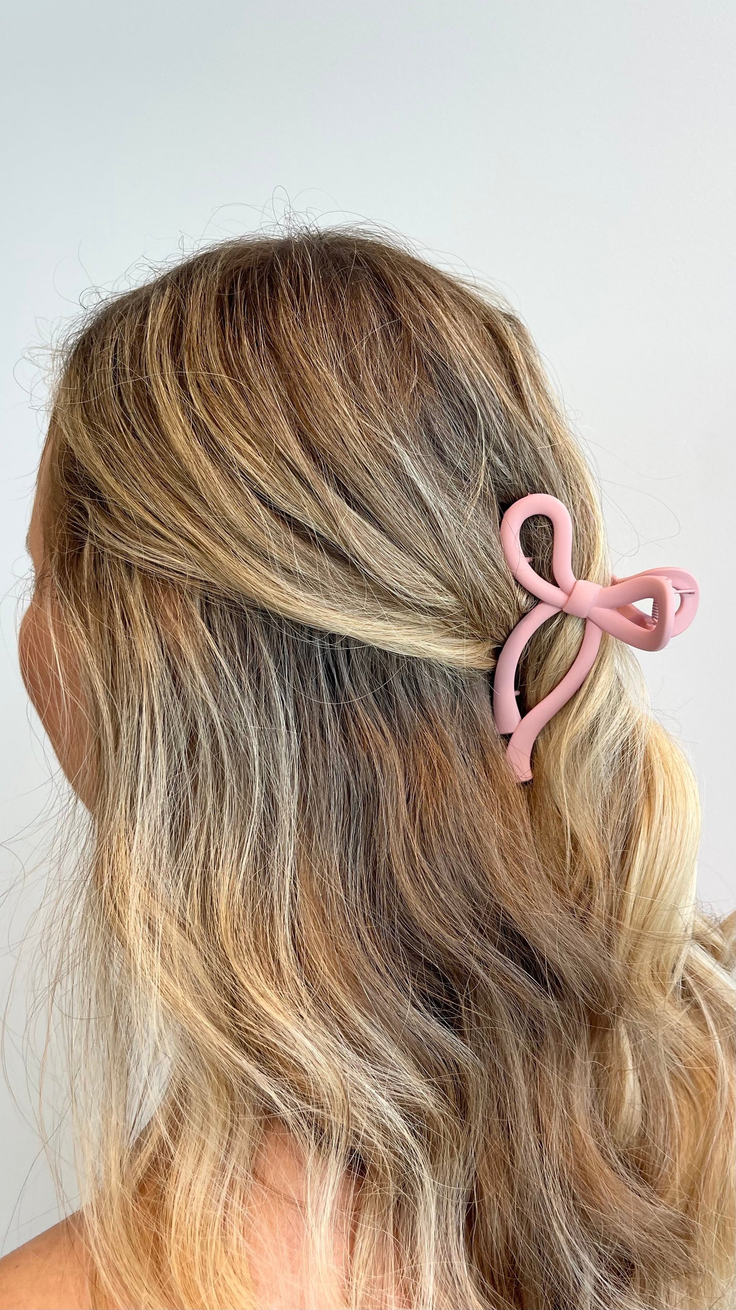 Matte Bow Claw Clip - Pink