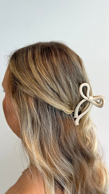 Matte Bow Claw Clip - Beige