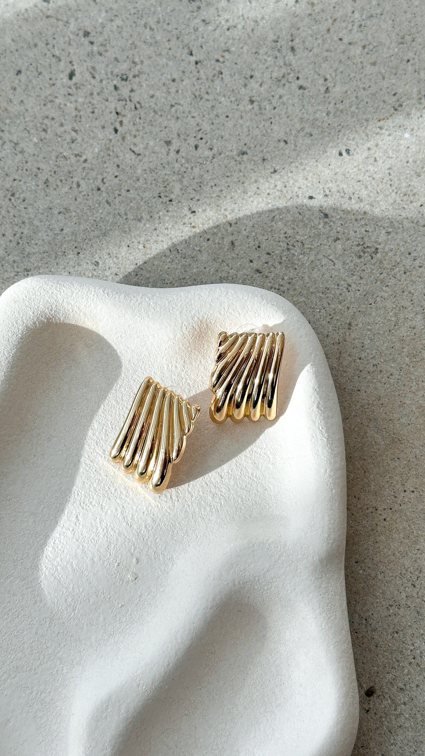 Rina Earrings - Gold